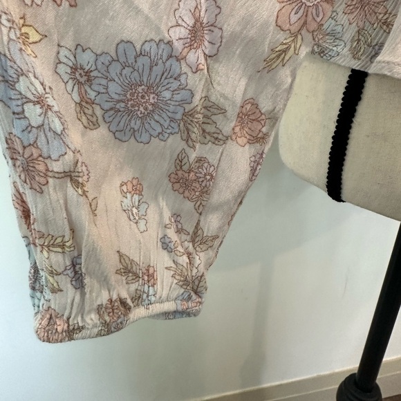 Wild Skye Floral Crop Top Ruffles Boho Style Pink White NWT - Picture 3 of 9